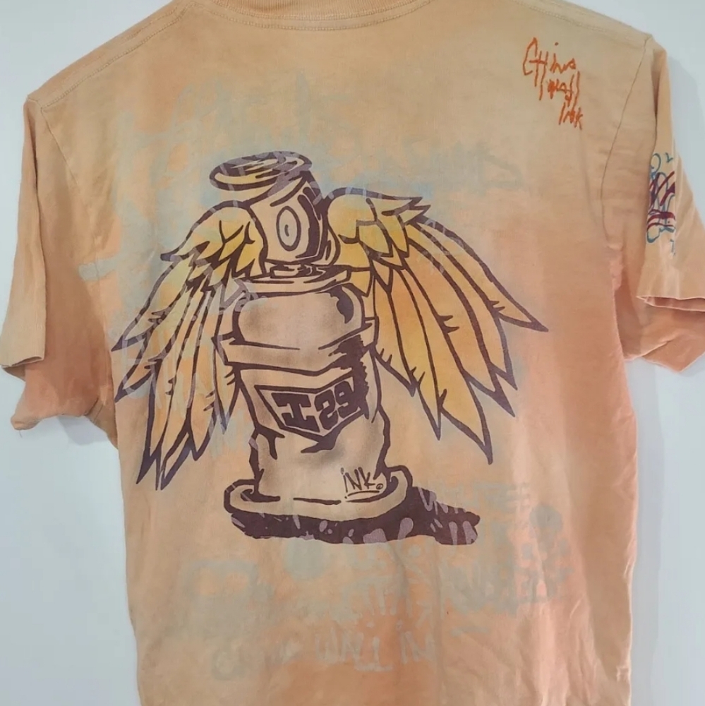 Authentic China Wall Ink Graffiti Graphic T - Picture 7 of 8